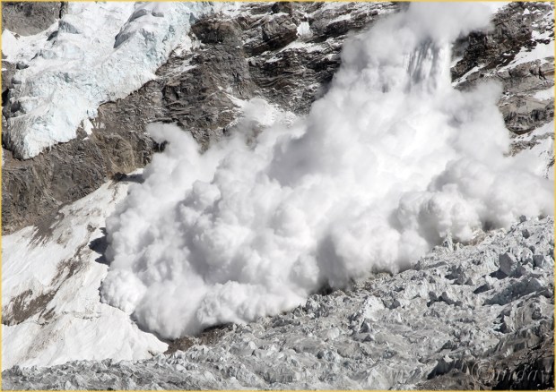 11.5Dll*c0413AvalancheKhumbu(7.5x5.2,150r,cpywrt)