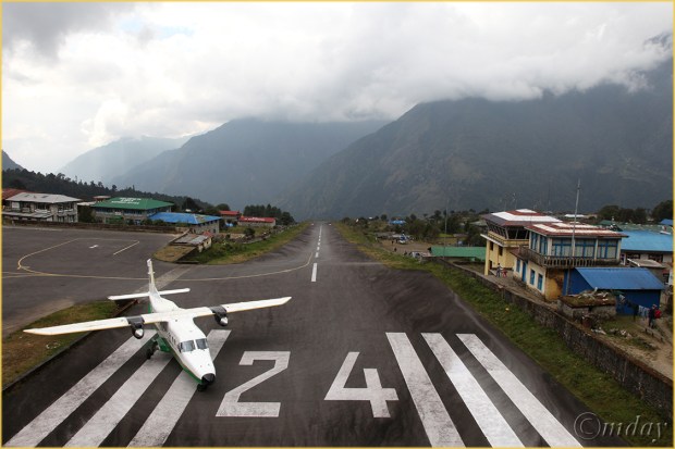 3.5Dll*b7714LuklaAirstrip(7.5x5,cpywrt)