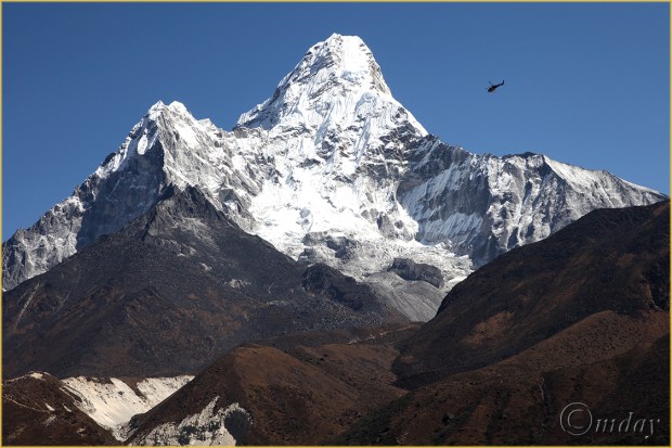 3.5Dll*b9159AmaDablam(7.5x5,cpywrt)
