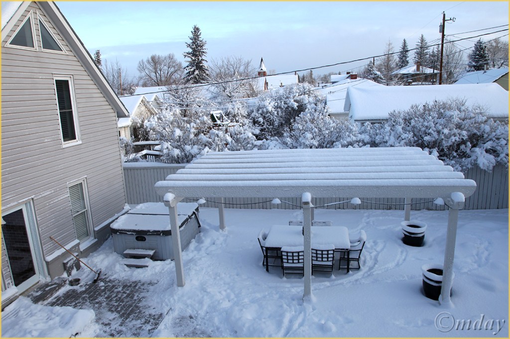 5Dll*c3060HouseView&SnowMar'13(7.5x5,cpywrt)