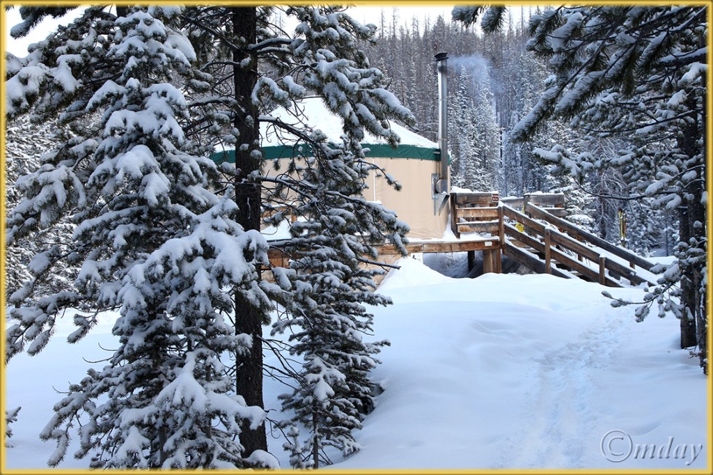 2.5Dll*c4425ClarkPkYurt(7.5x5,cpywrt)