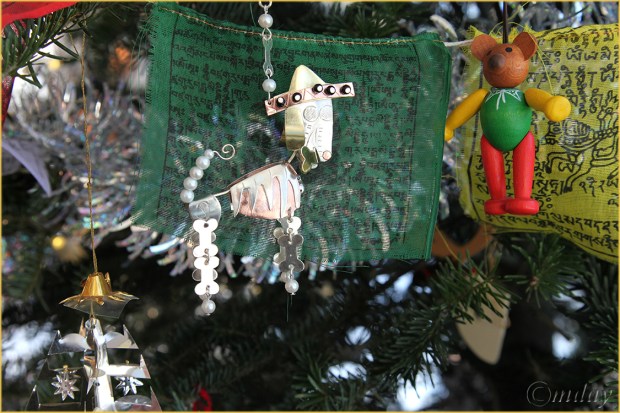 3.5Dllc0617DogOrnamentsChristmas'13(7.5x5,150cpywrt)